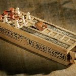 Σενέτ: Το επιτραπέζιο παιχνίδι του Τουταγχαμών