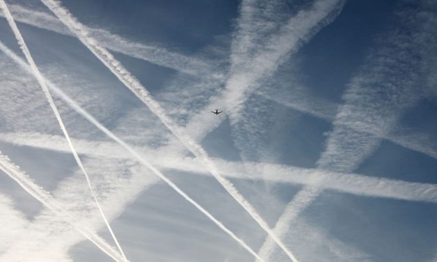 Chemtrails: Σκιές στον Ουρανό