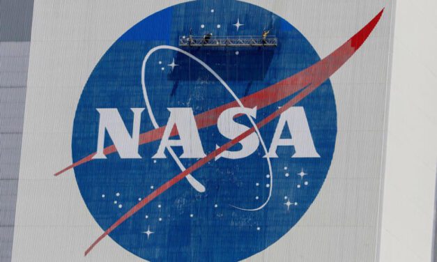 NASA: Η αλήθεια παραμένει εκεί έξω!