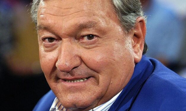 Erich von Däniken (1935–2026): Ο Άνθρωπος που Έφερε τα Άστρα στη Γη