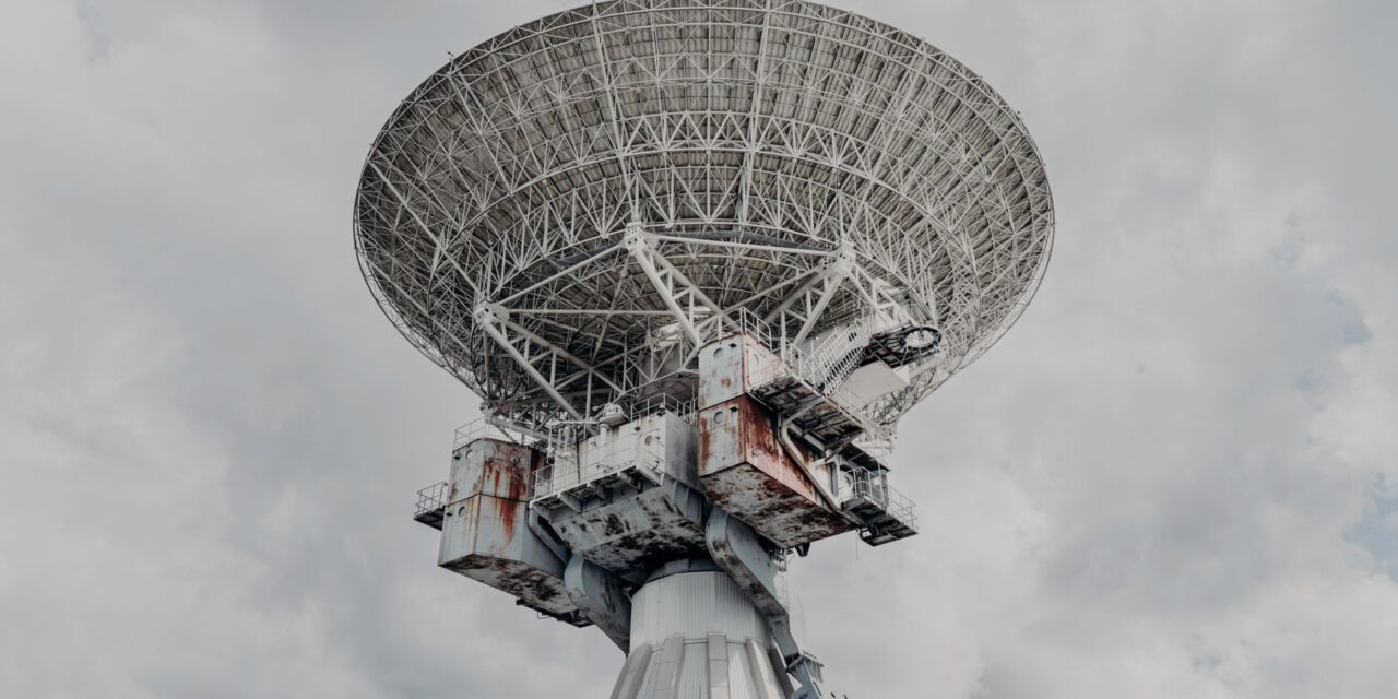 JWST και VLT αποκαλύπτουν: οι πρώιμοι γαλαξίες κρύβουν πλήθος μικρών άστρων